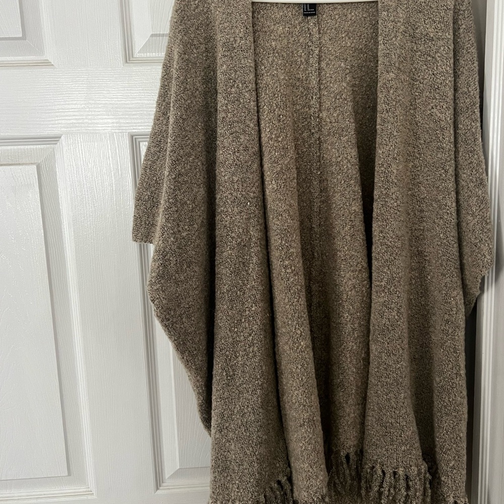 Forever 21 Beige Textured Knit Sweater
